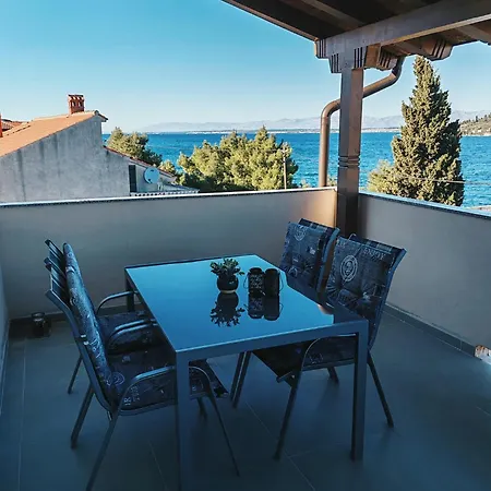 Azure Διαμέρισμα