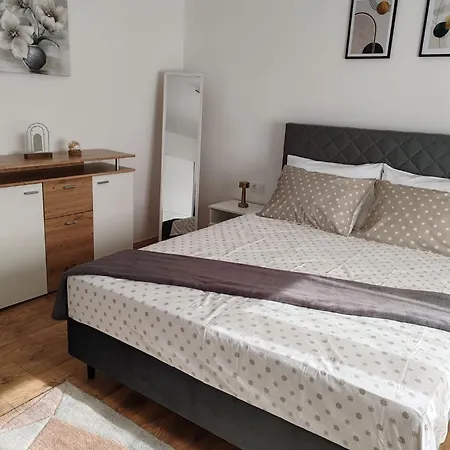 Azure Apartment Kali